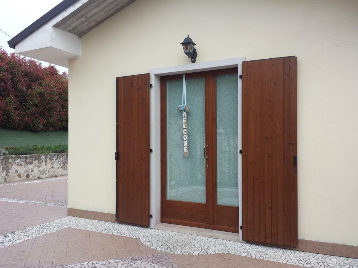 Appartamento Con Giardino A Cisano Di 巴多利诺 外观 照片